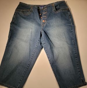 L.A. Blues Women's 18W Capri Jeans